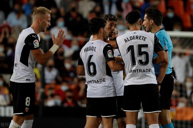 刘维伟：有球迷一直在骂人 我觉得真没有必要