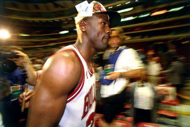 哈利33+15步行者力克热火 华子低迷狼队负绿军