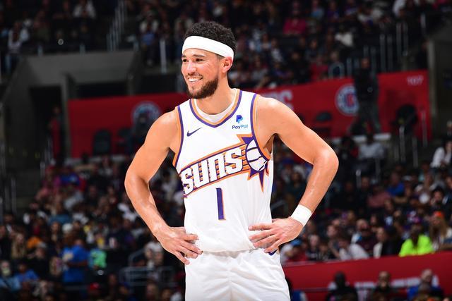 欧文34分独行侠大胜马刺6连胜 国王逆转胜掘金