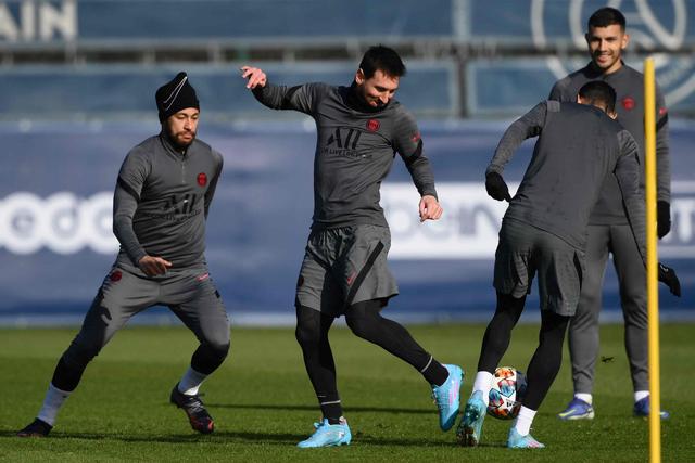 解说:李凯尔不适合中国队 但敬佩他的职业精神