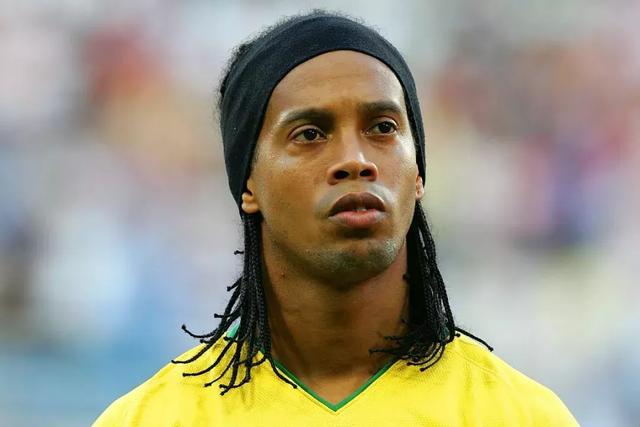 贝尔预测赛季末冠军 欧冠皇马 金球奖姆巴佩